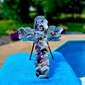 Unique Shell Cross